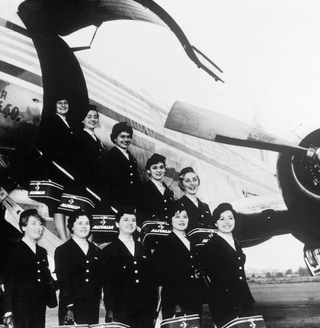 hostess-alitalia
