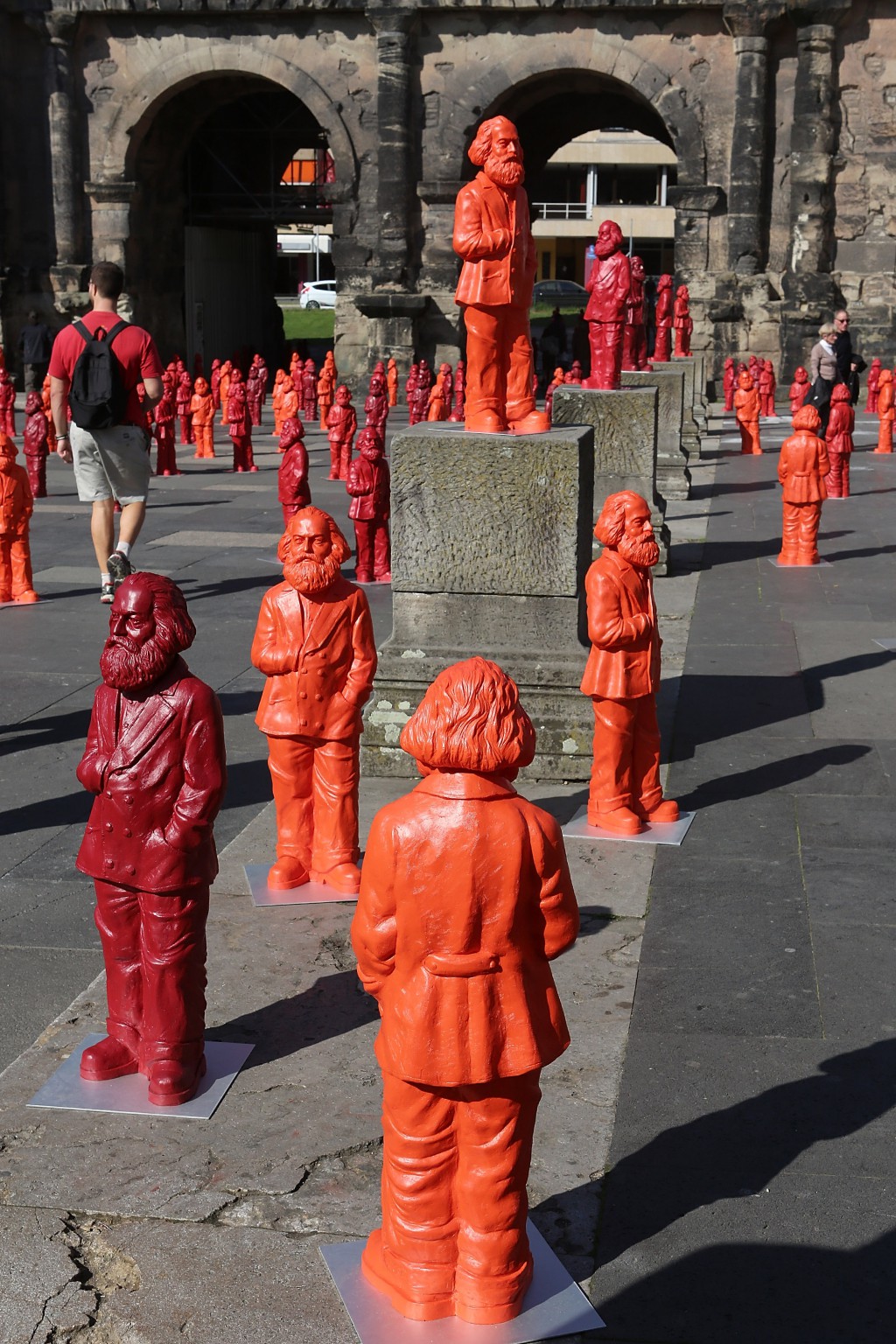 500 Karl Marx Statues Are Highlight Of Trier Exhibition