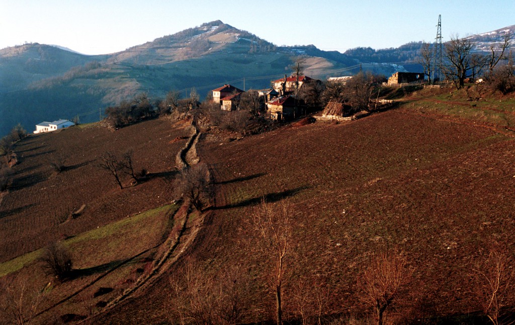 Albanian Rebels Patrol Border in Macedonia