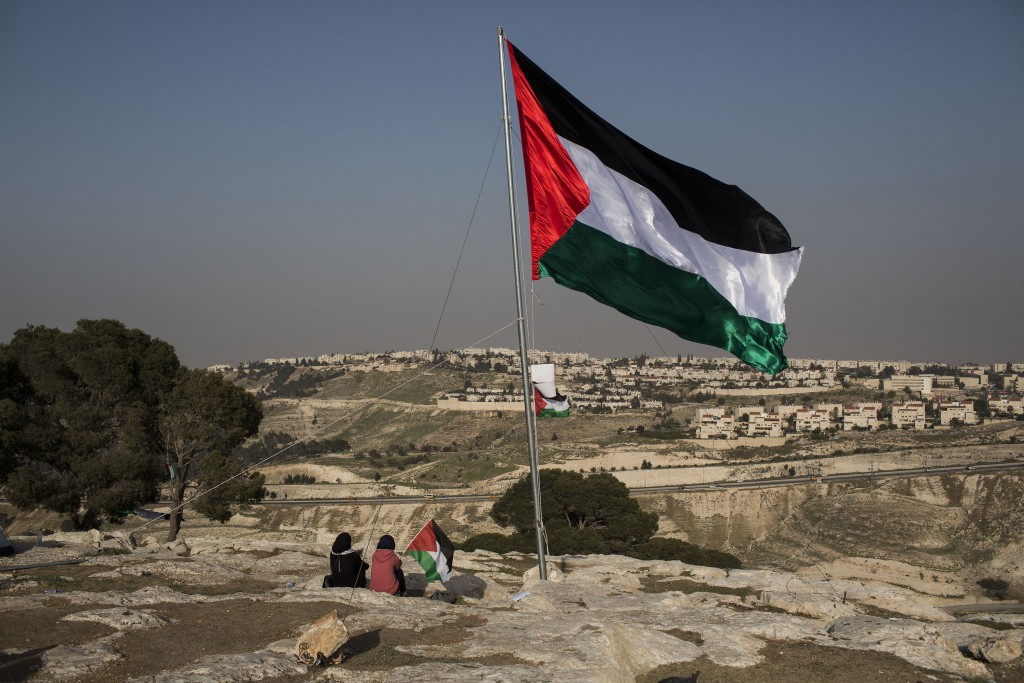 Palestinians Protest Arrival Of President Obama And Erect Tents In E1