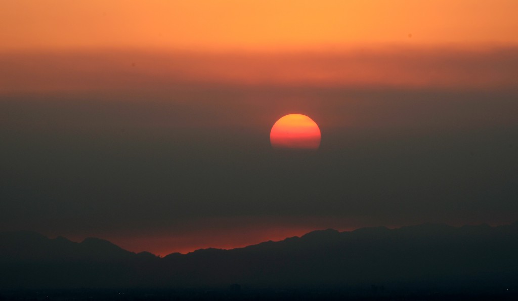 Early Southern California Wildfires Threaten Area