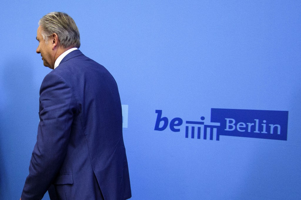 Klaus Wowereit Announces Resignation