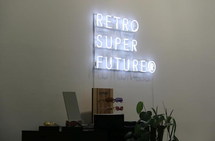 super (1)