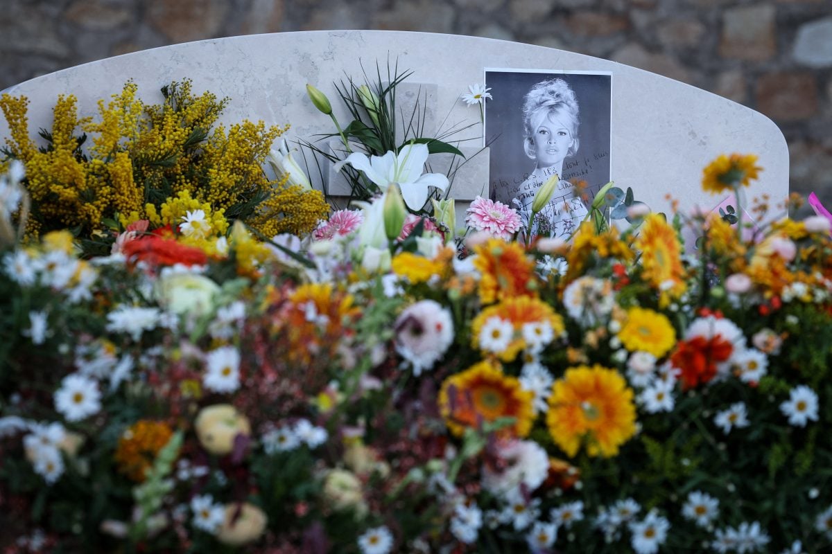 Marine Le Pen presente al funerale di Brigitte Bardot a Saint-Tropez - celebrità news from Rivista Studio