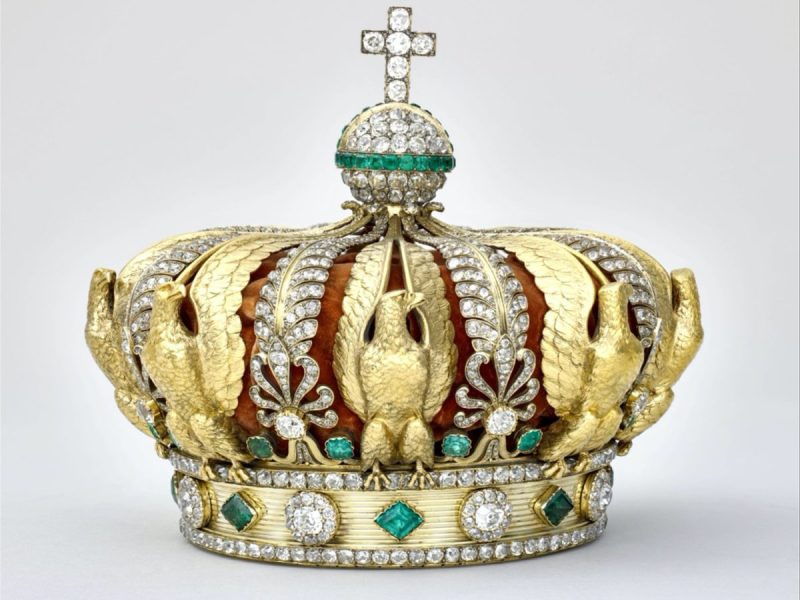 La corona com'era prima del furto (Foto © RMN Grand Palais Musée du Louvre S. Maréchalle)